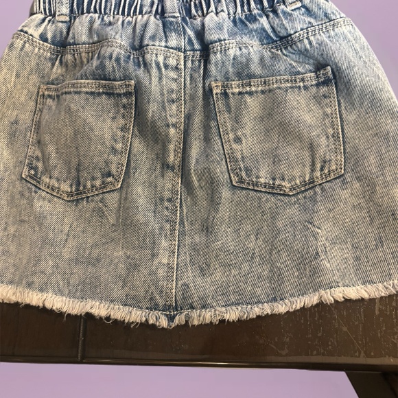 Skirt - Picture 2 of 2